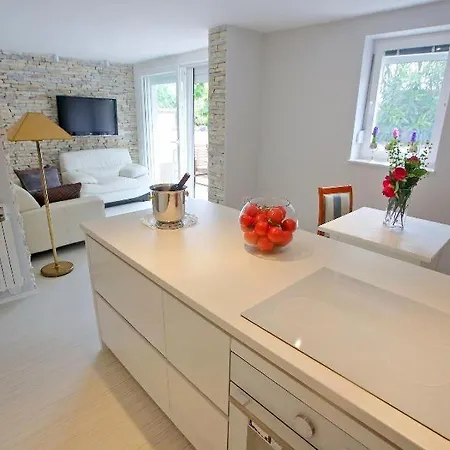 Apartamento Lili Flora *