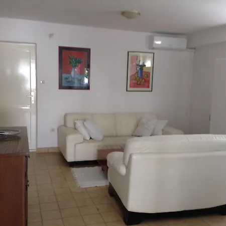 Apartamento Lili Flora *