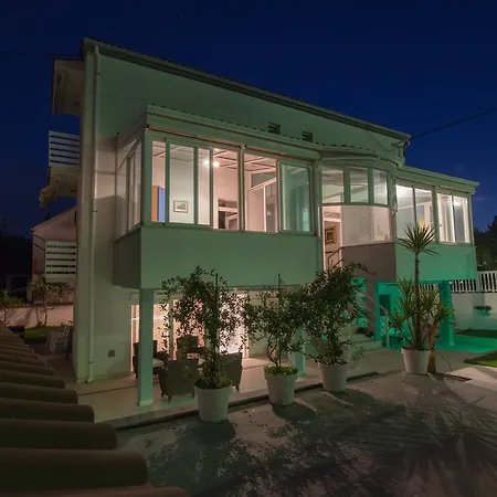 Lili Flora Apartmán *