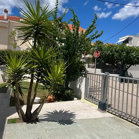 Appartement Lili Flora *