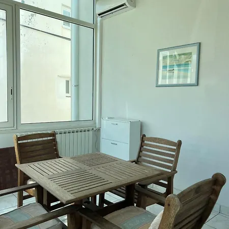 Lili Flora 아파트 *