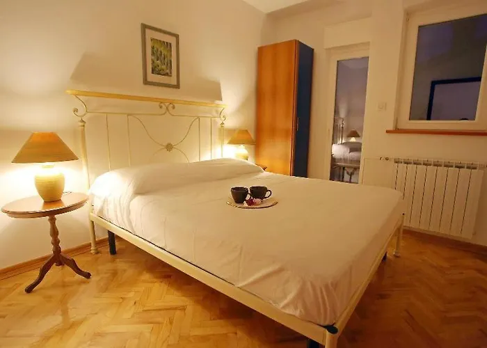 아파트 Lili Flora 자다르