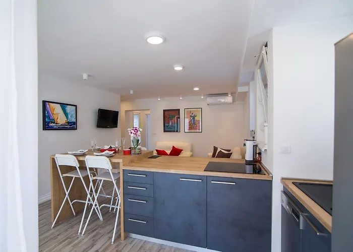 Lili Flora 아파트 *